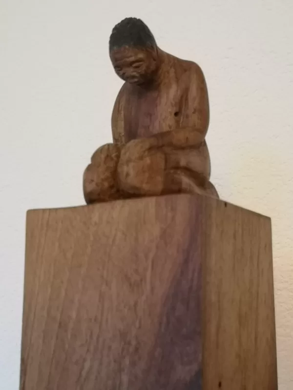 25 Ohne Titel Nussbaum ca 20cm hoch 